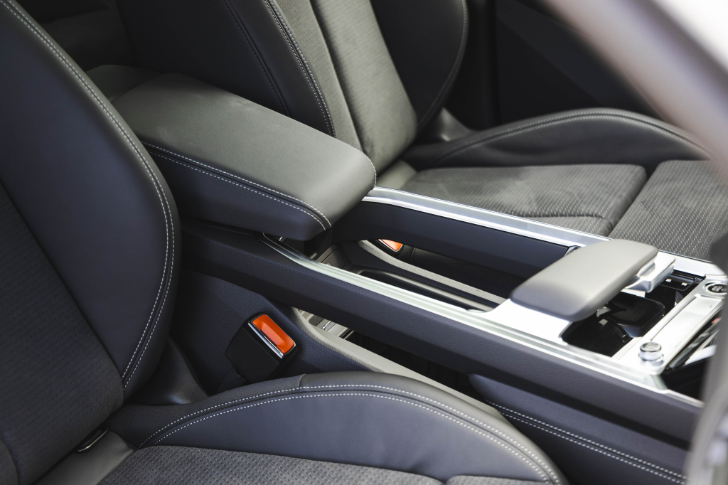 Audi Q8 Sportback e-tron 2023 photo 46