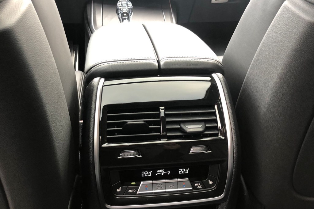 BMW X7 30D 2021 photo 17