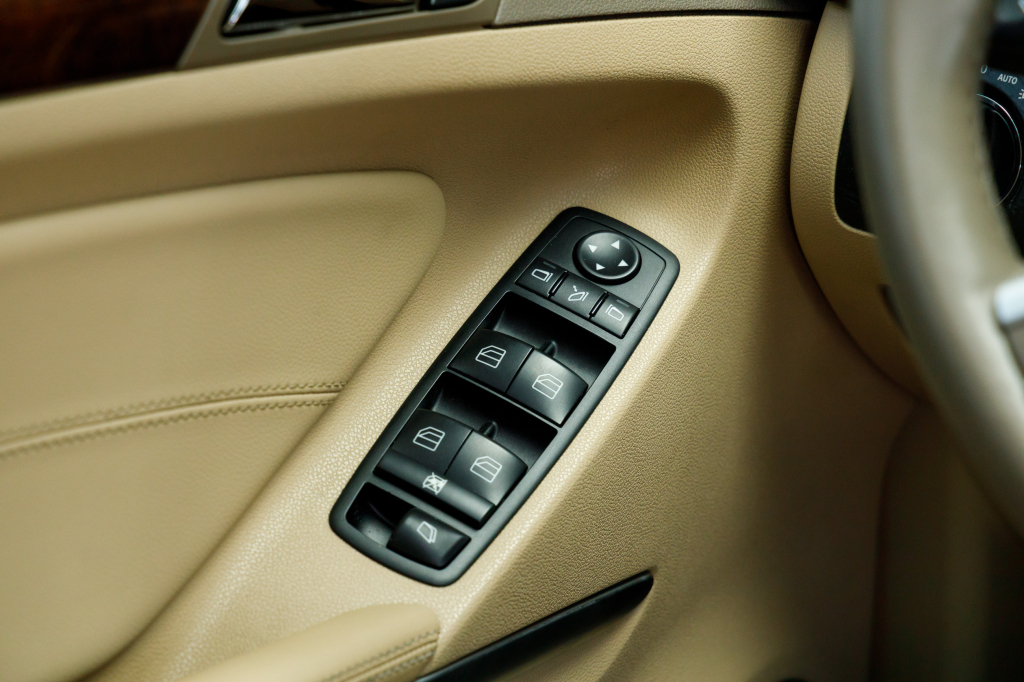 Mercedes-Benz GL 350 Bluetec 2011 photo 19