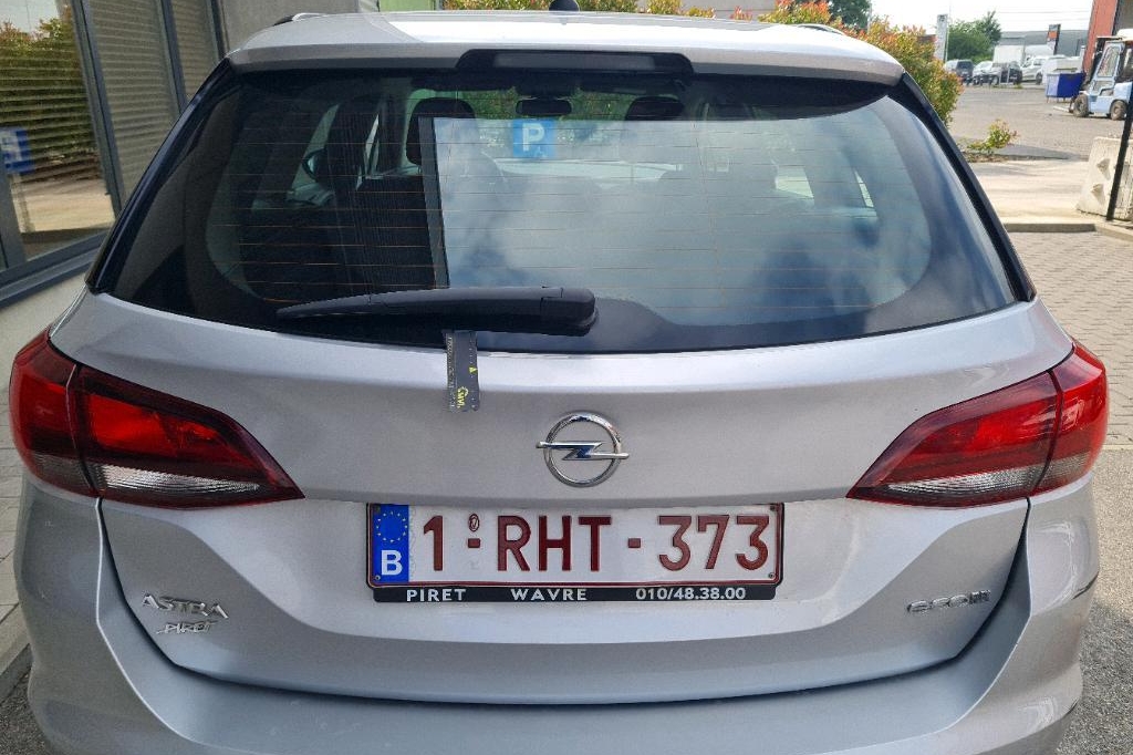 Opel Astra Sports Tourer 2017 photo 8