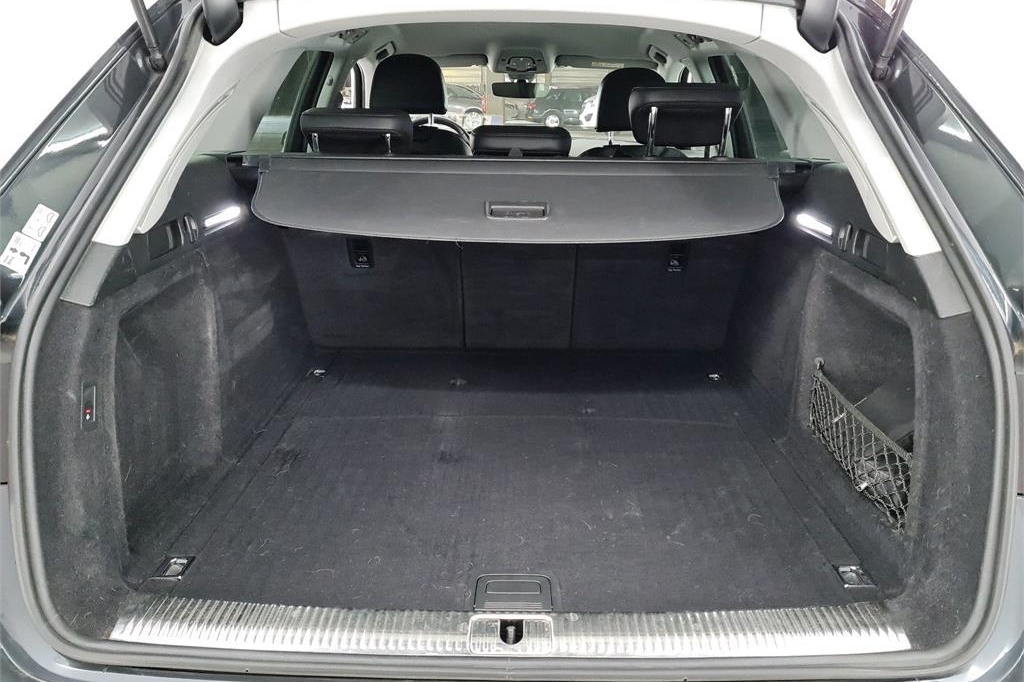 Audi A4 Avant 2017 photo 7
