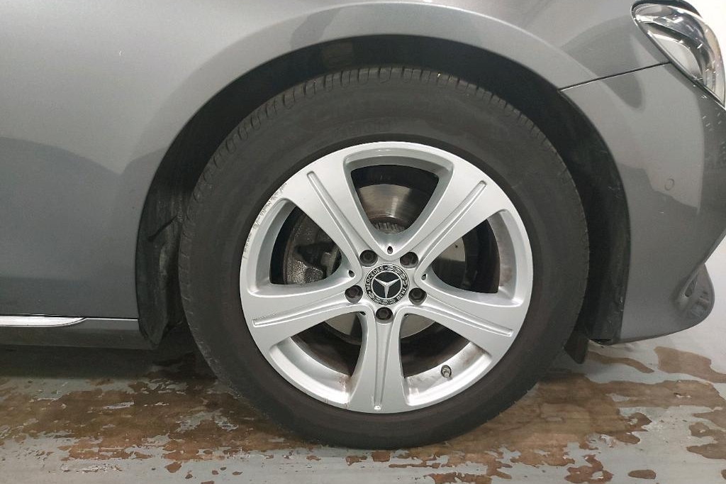 Mercedes-Benz E-Klasse 2017 photo 23