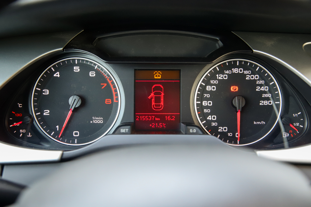 Audi A4 2008 photo 10