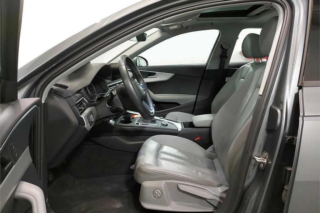 Audi A4 2018 photo 3