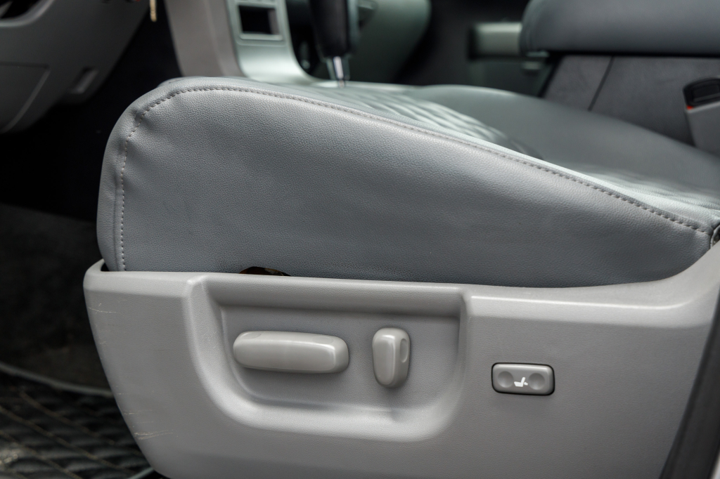 Toyota Sequoia SR5 2012 фото 26