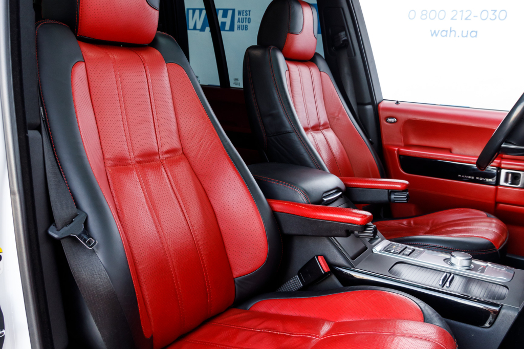 Land Rover Range Rover Vogue 2011 photo 10