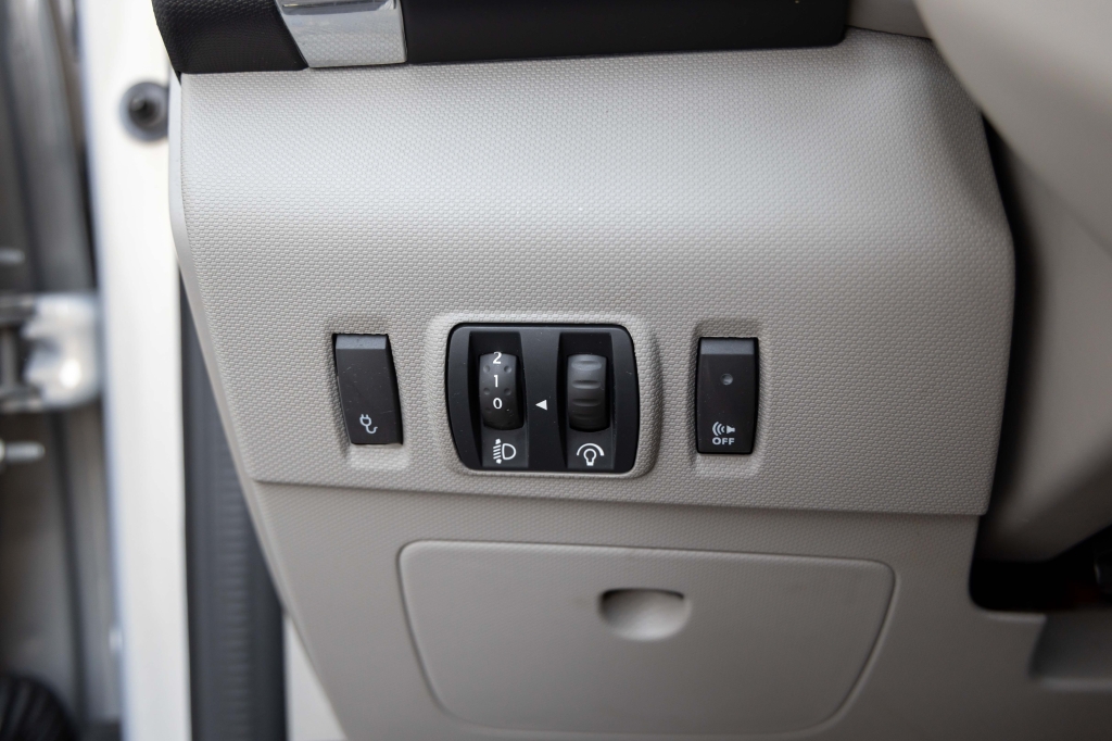 Renault Zoe 2016 фото 15