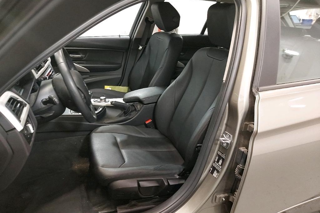 BMW 3er Touring 2016 фото 15