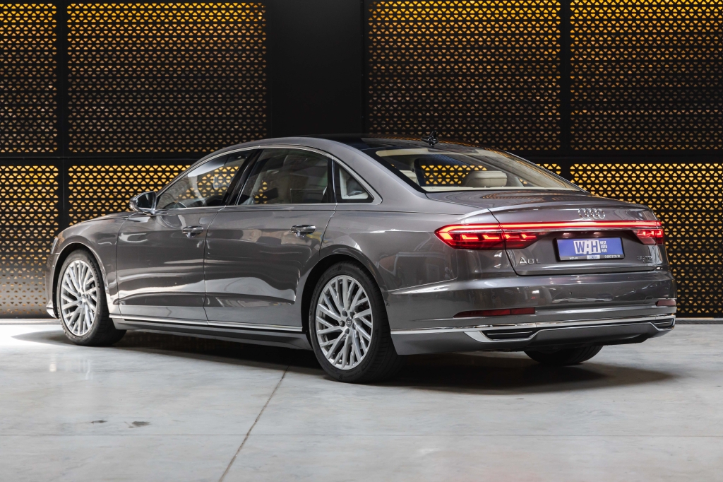 Audi A8 L 2018 фото Audi A8 L 2018 фото 11