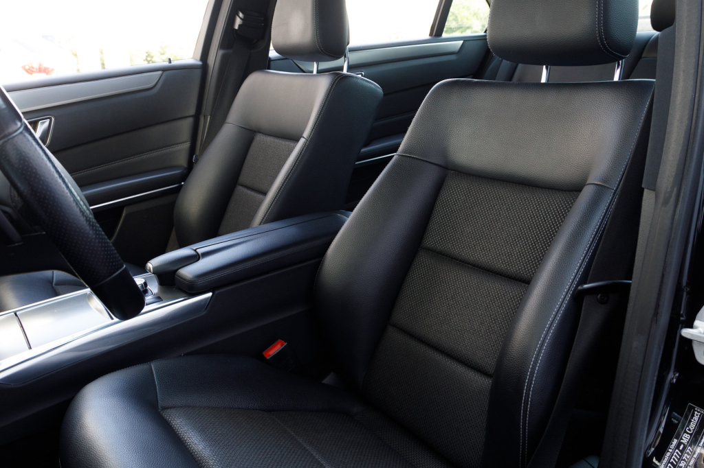 Mercedes-Benz  E220 2013 фото 8