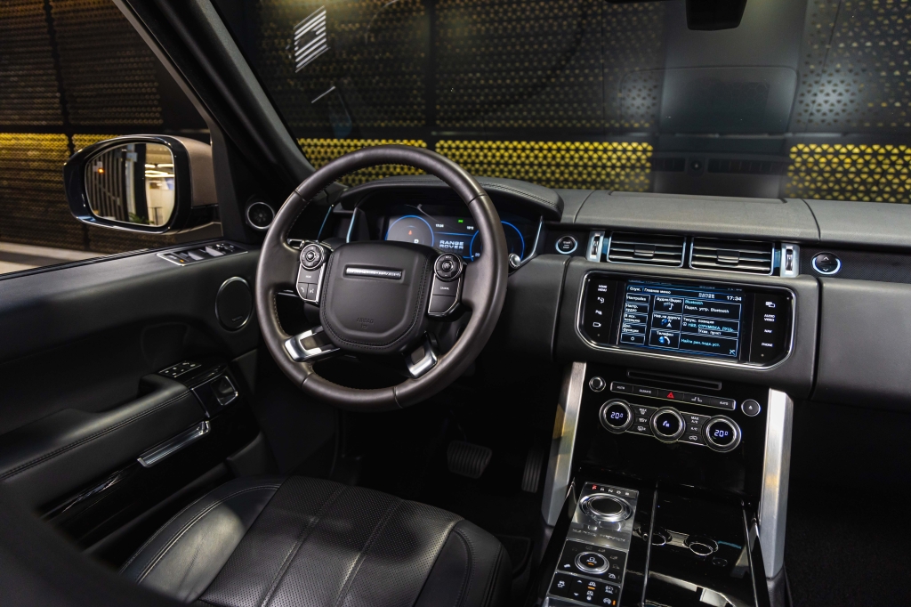 Land Rover Range Rover Vogue 2013 фото Land Rover Range Rover Vogue 2013 фото 34