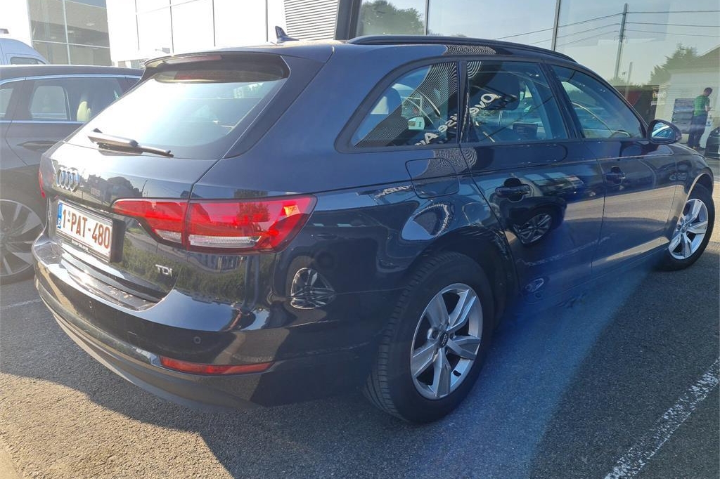 Audi A4 Avant 2016 фото 2