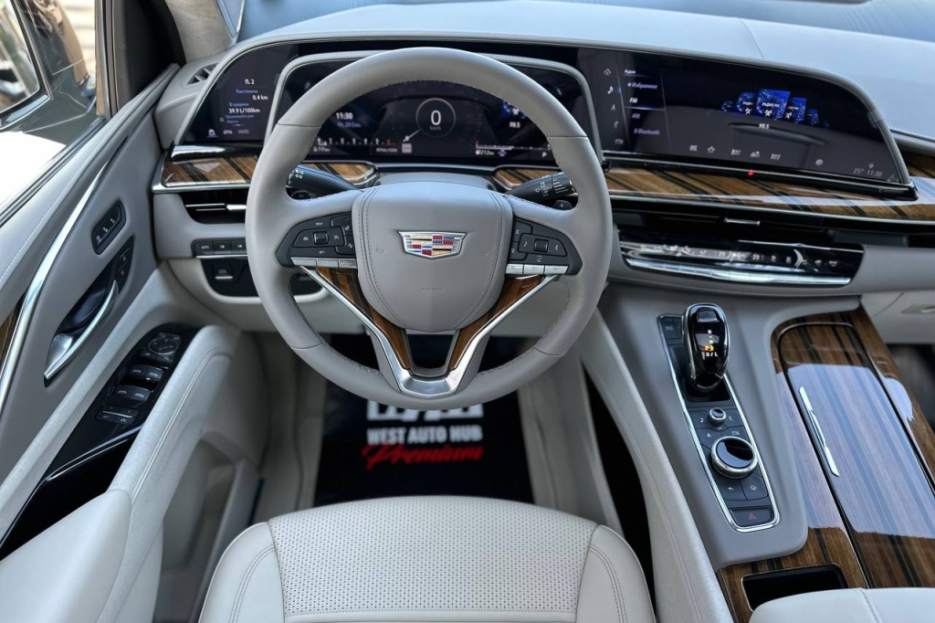 Cadillac Escalade PLATINUM 4WD 2022 фото Cadillac Escalade PLATINUM 4WD 2022 фото 23