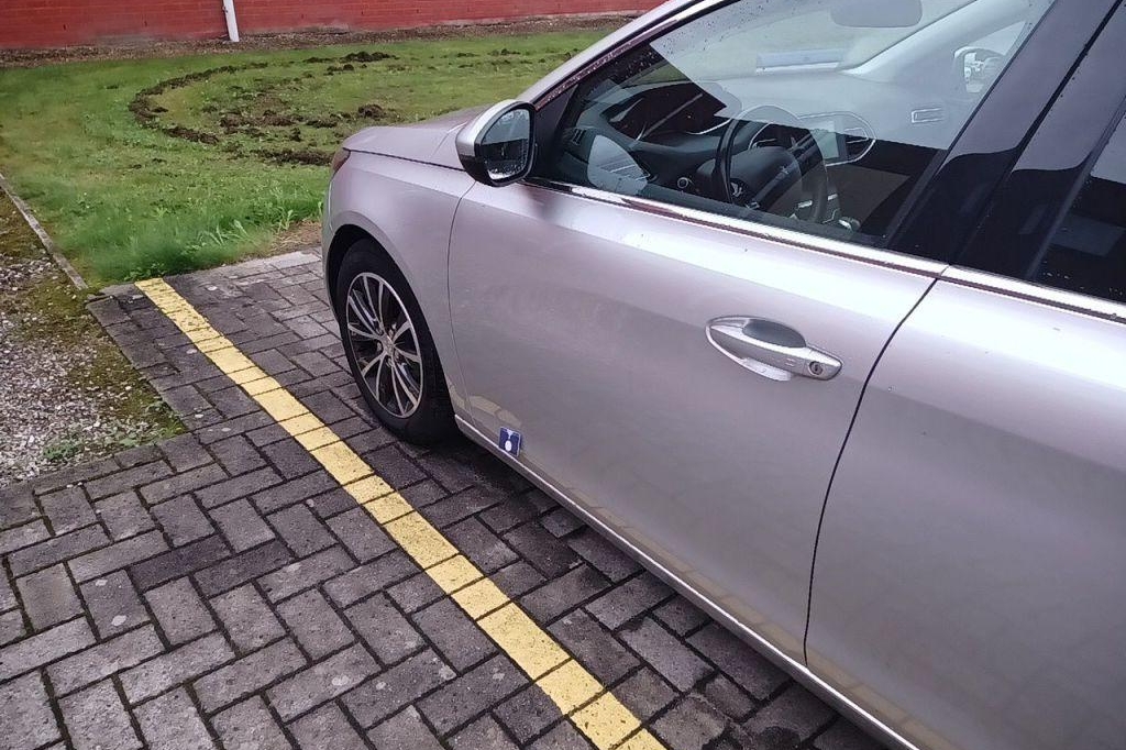 Peugeot 308 2016 фото 20