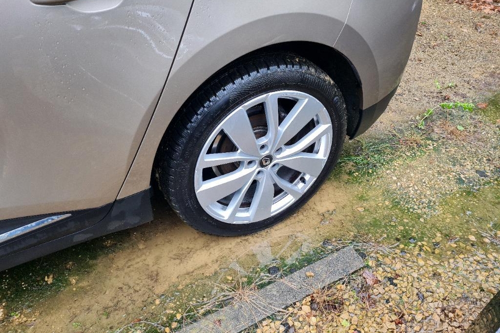 Renault Grand Scenic 2018 photo 14