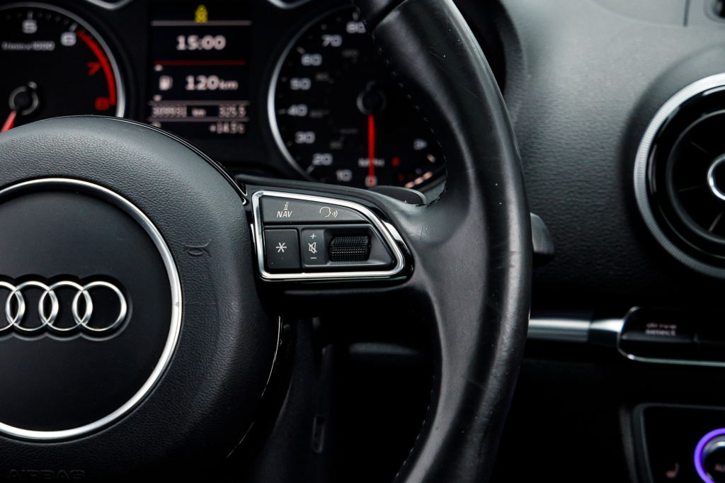 Audi A3 2014 фото 31