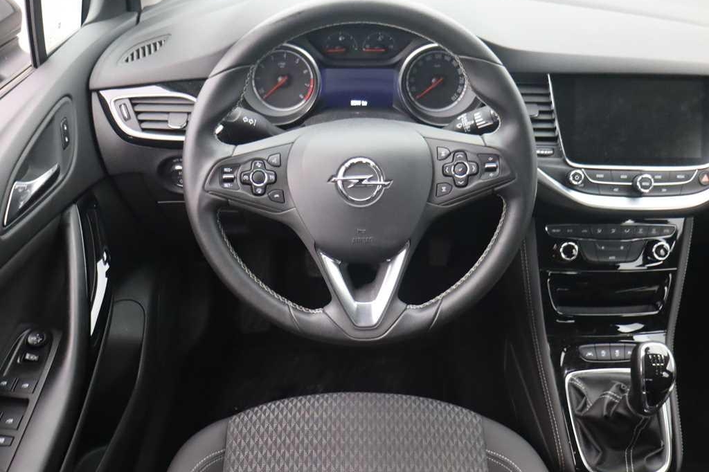 Opel Astra 2017 фото 4