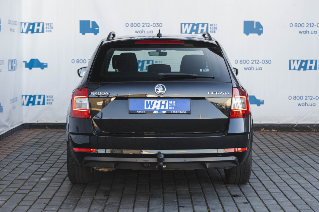 Skoda Octavia 2018 фото 8