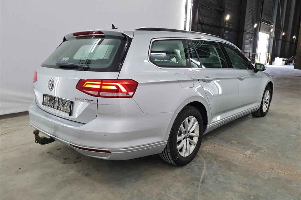 Volkswagen Passat Variant 2017 photo 7