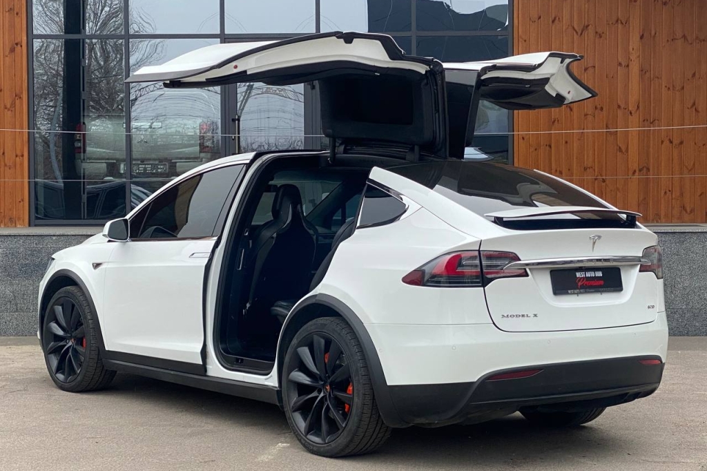 Tesla Model X 90D 2016 фото 5