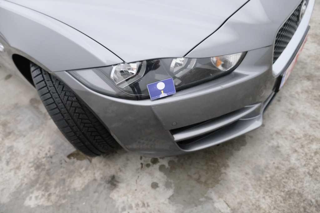 Jaguar XE 2015 photo 54