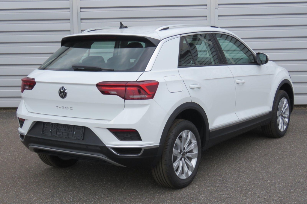 Volkswagen T-Roc 2021 фото 2