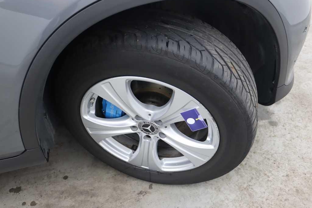 Mercedes-Benz GLC 2017 фото 37