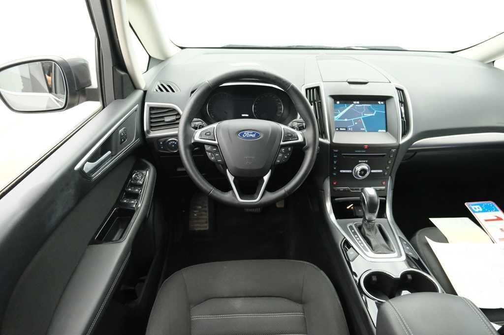 Ford Galaxy 2017 фото 4