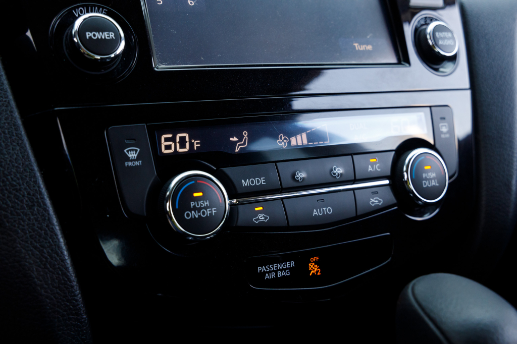 Nissan Rogue SV AWD 2014 photo 20