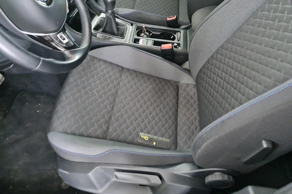 Volkswagen Golf 2019 фото 16