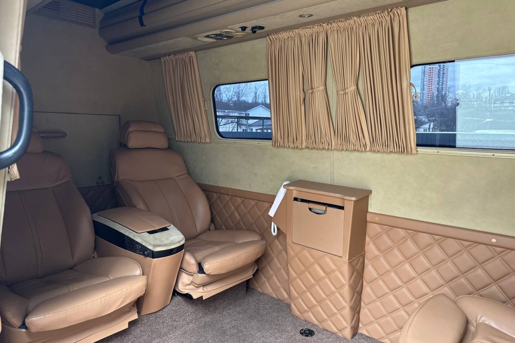 Mercedes-Benz Sprinter 319 CDI Guard B4 2013 photo 15