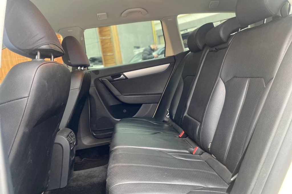 Volkswagen Passat 2014 фото 14