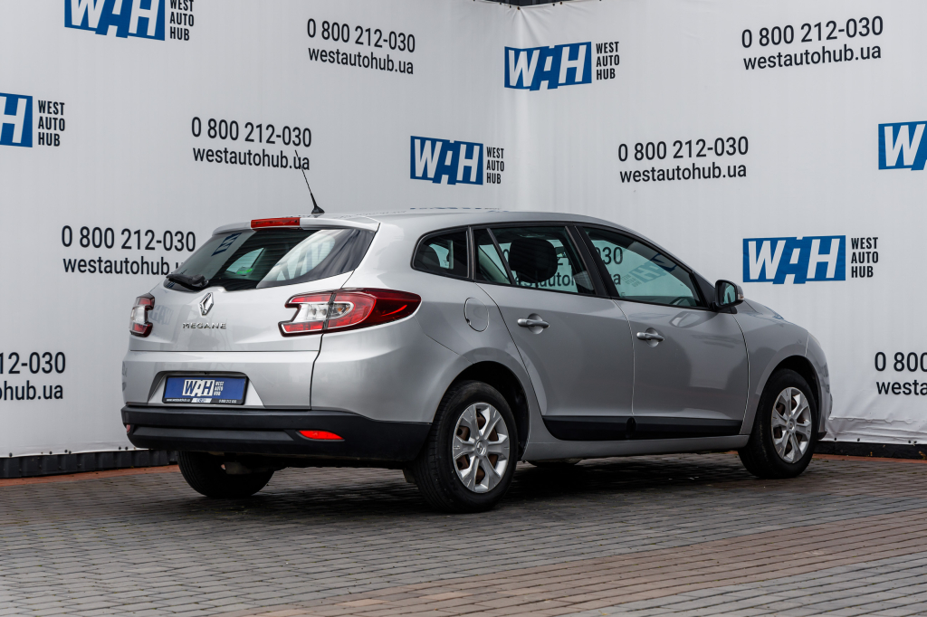 Renault Megane 2010 фото 3