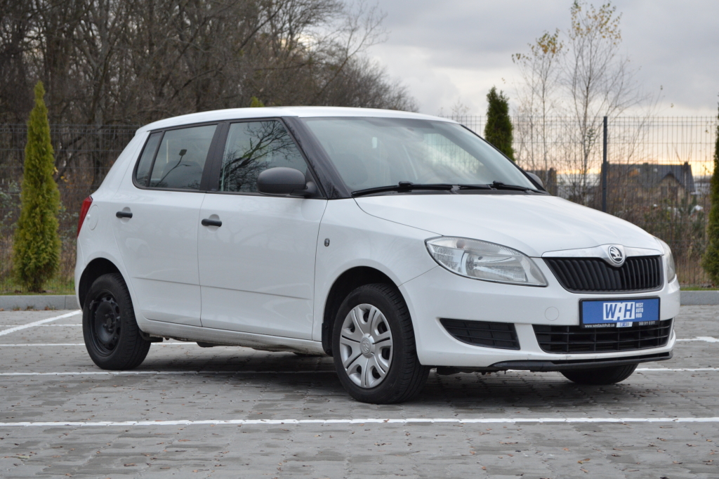 Skoda Fabia photo 2