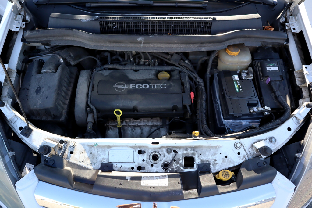 Opel Zafira 2006 фото 24