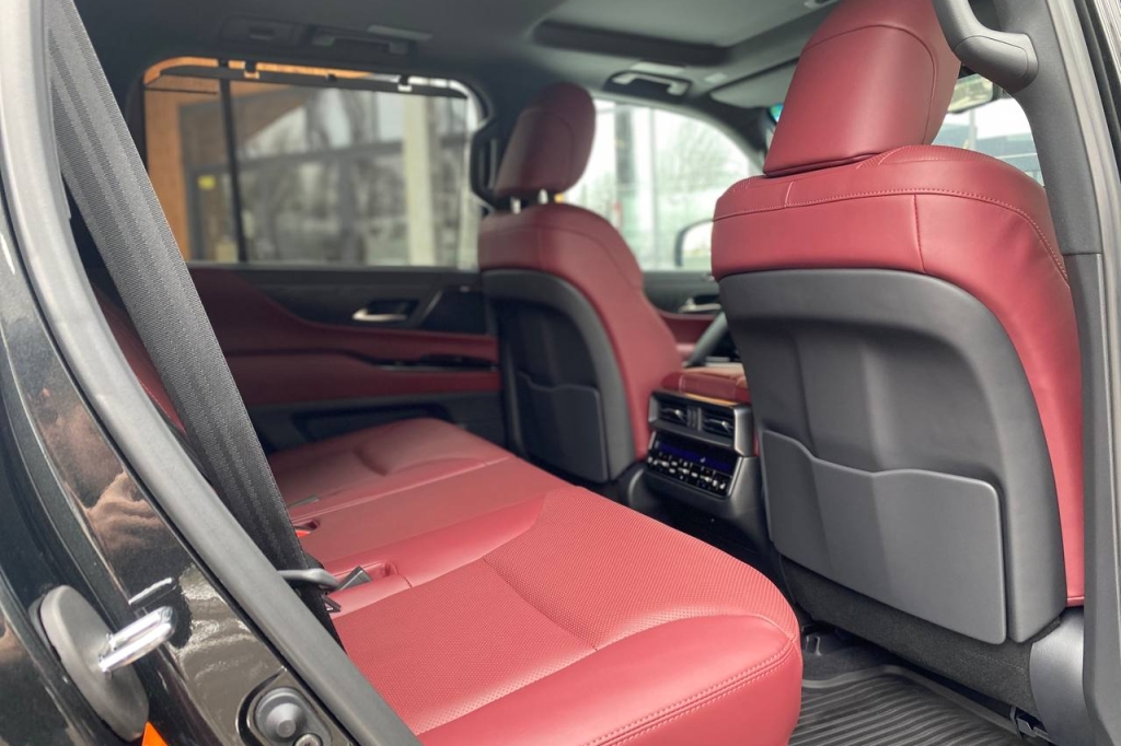 Lexus LX 500d 2022 фото 16