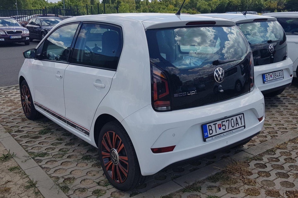 Volkswagen Up! 2020 photo 1