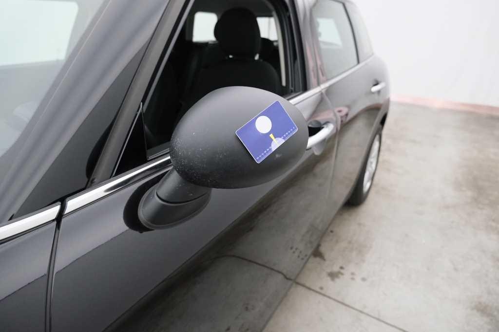 MINI One Clubman 2017 фото 16