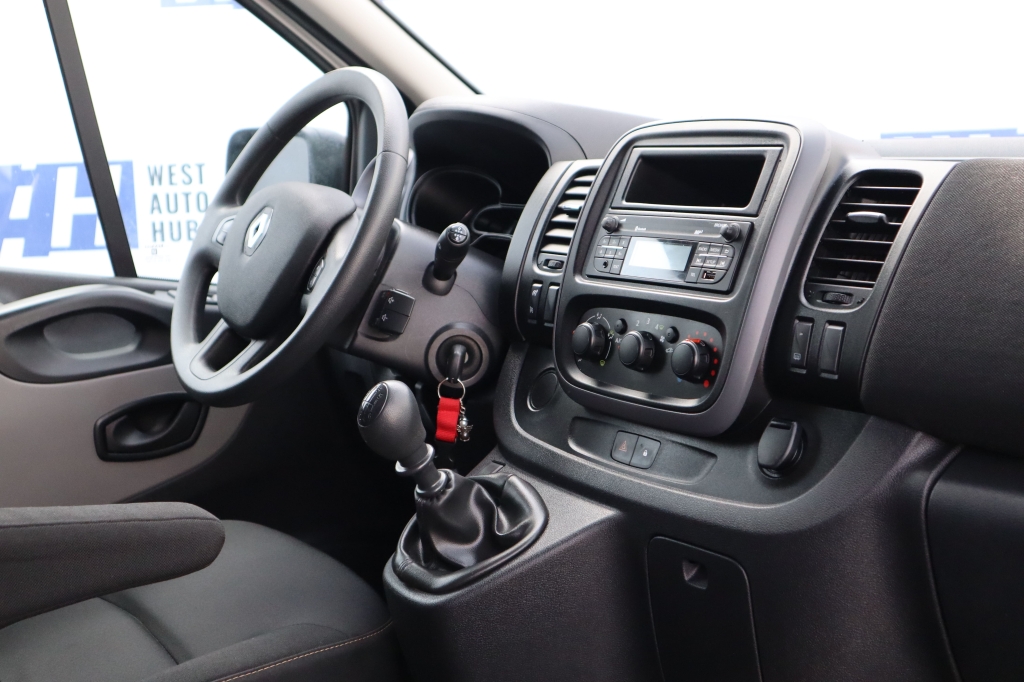 Renault Trafic фото 11