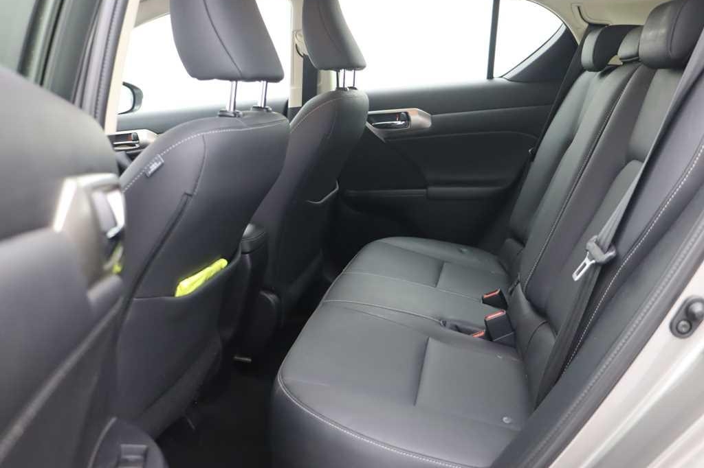 Lexus CT 2017 фото 4