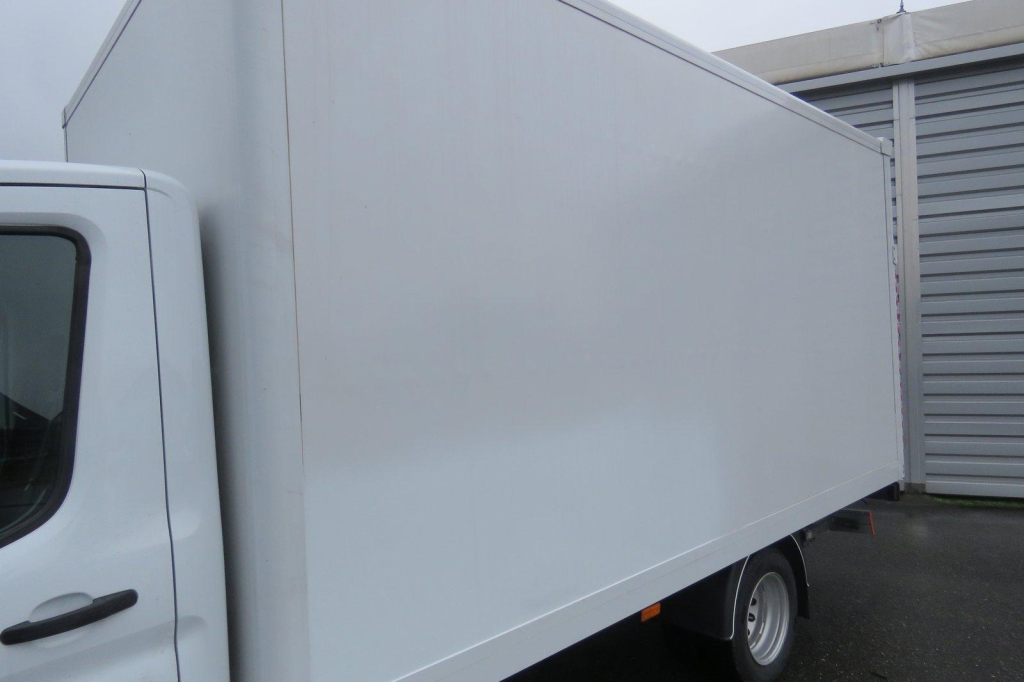 Ford Transit Koffer 2019 фото 18