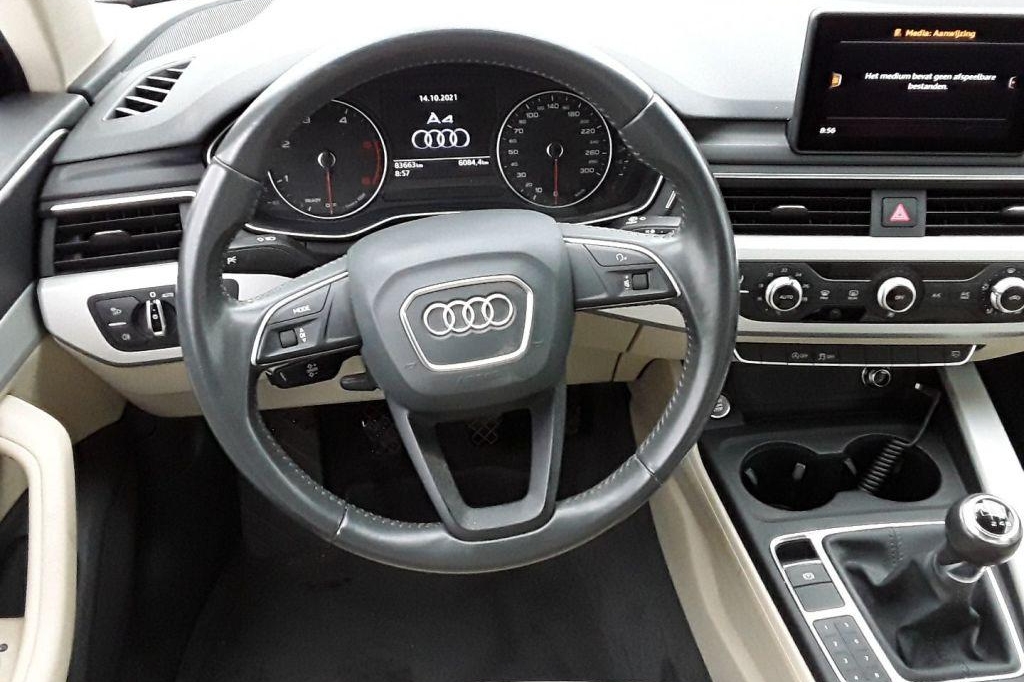 Audi A4 2016 photo 7
