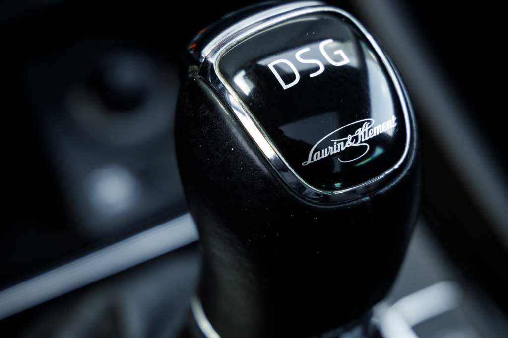 Skoda Superb Laurin & Klement 4x4 2015 photo 30