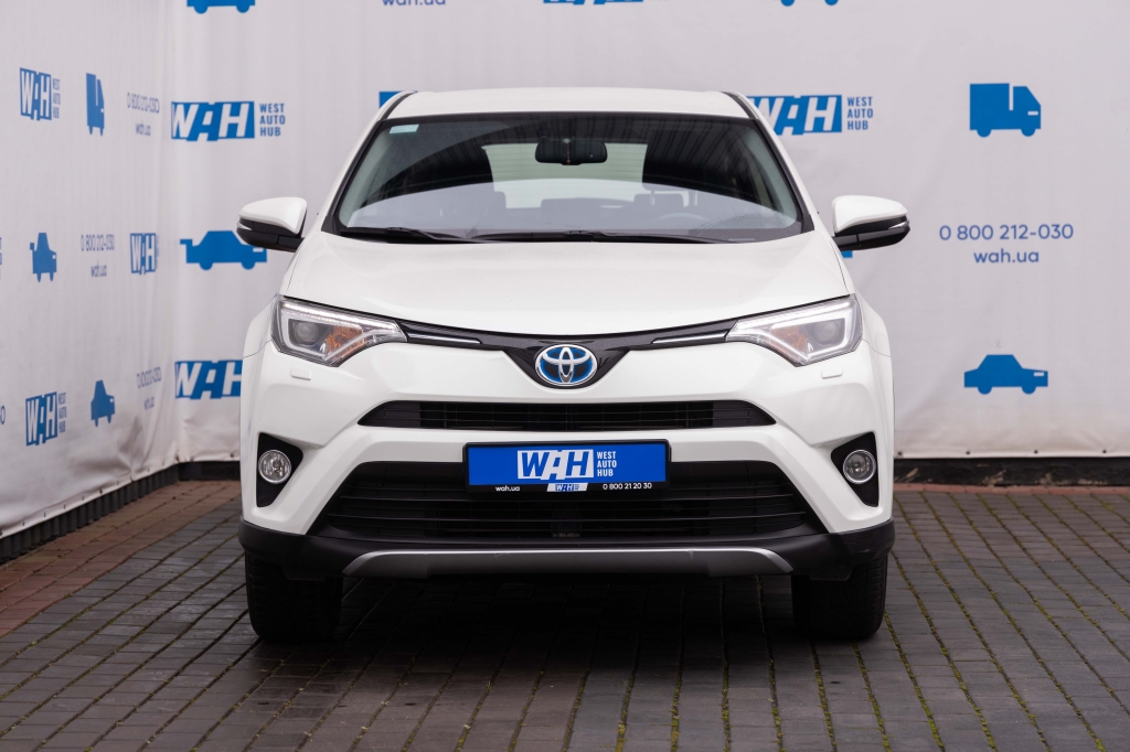 Toyota RAV4 Hybrid 2017 фото Toyota RAV4 Hybrid 2017 фото 3