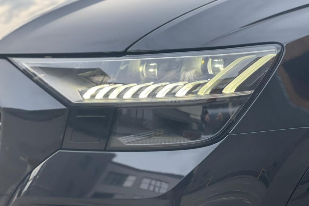 Audi RS Q8 leasing 0 Percent 2021 photo 16