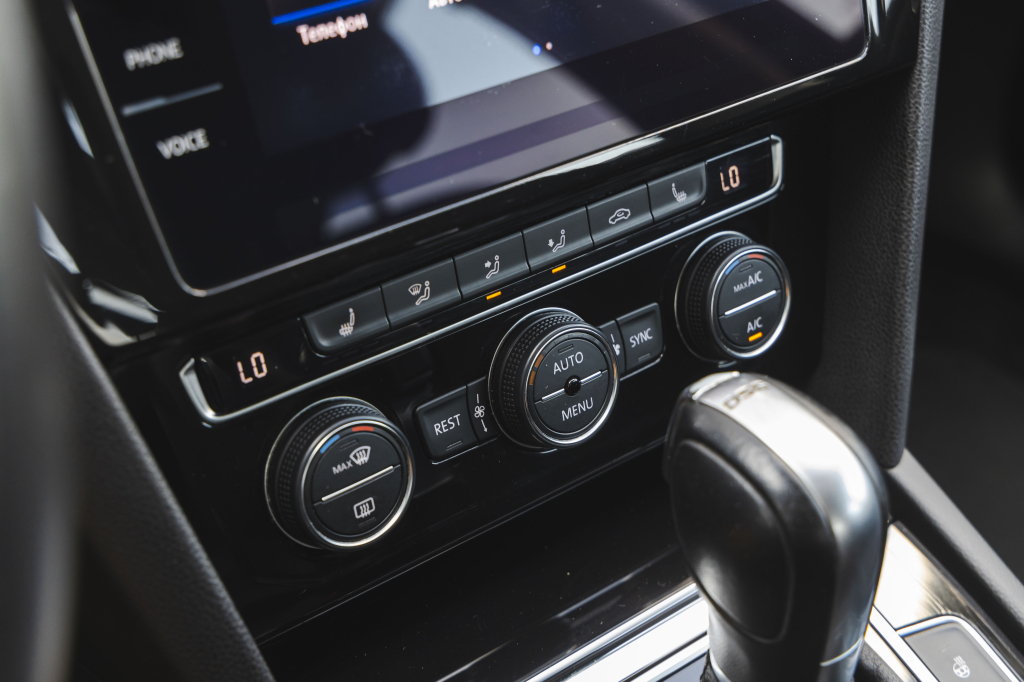 Volkswagen Passat R-Line 4Motion 2018 photo 26