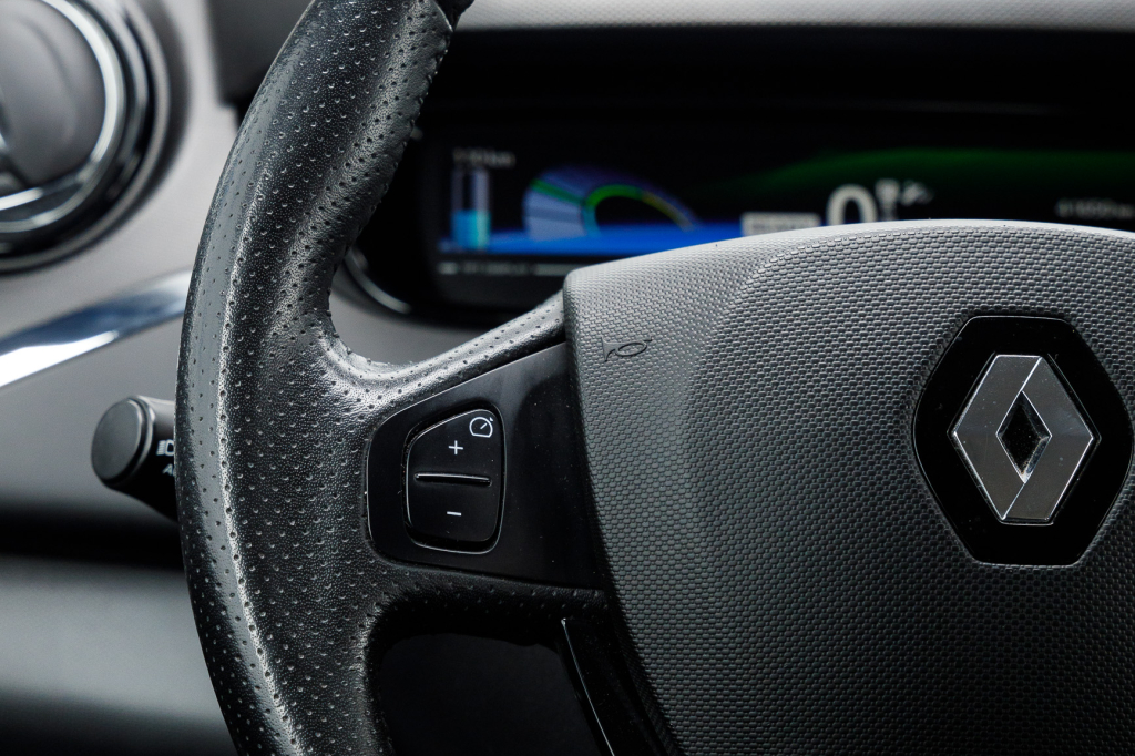 Renault Zoe 2017 фото 14