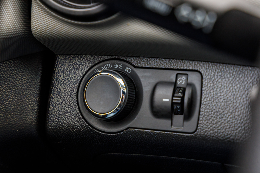 Chevrolet Sonic LS 2013 фото 19