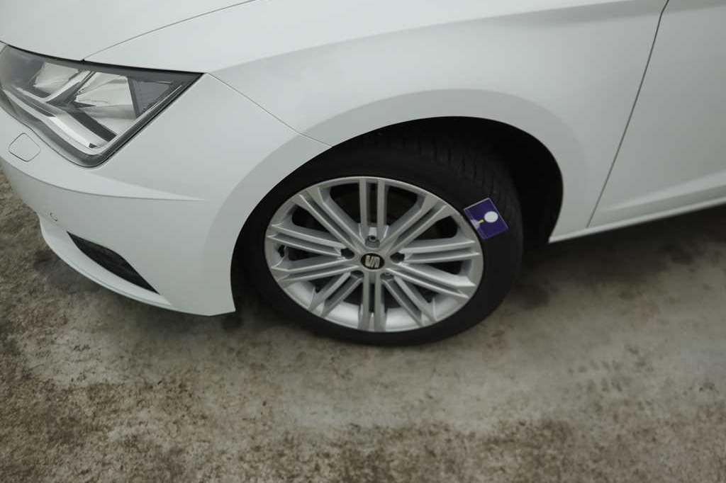 SEAT Leon 2017 фото 15