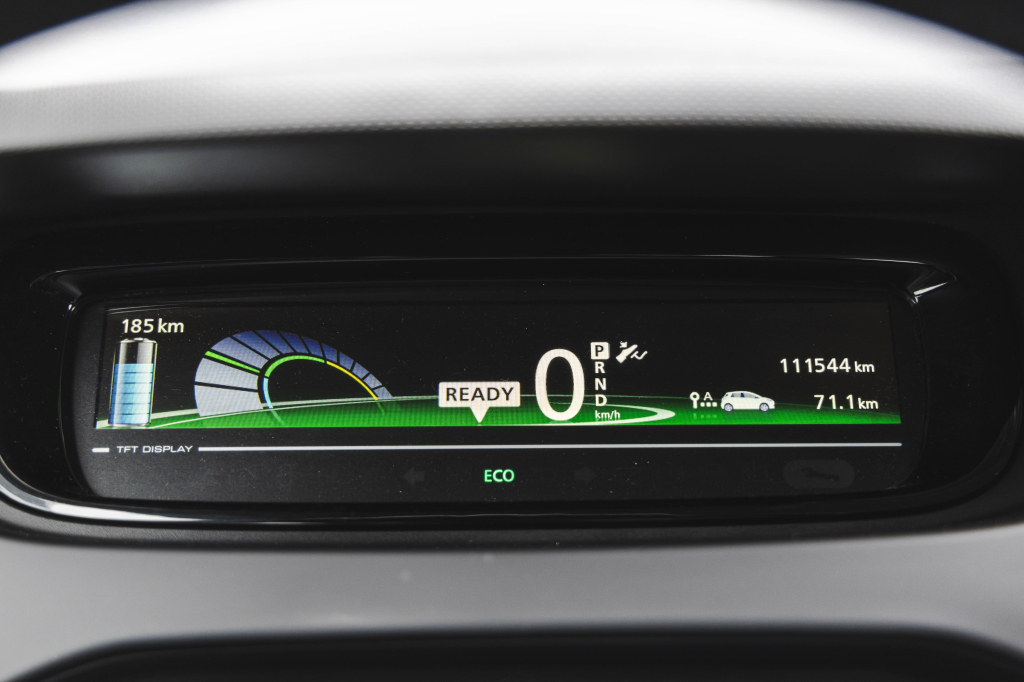 Renault Zoe 2016 фото 18